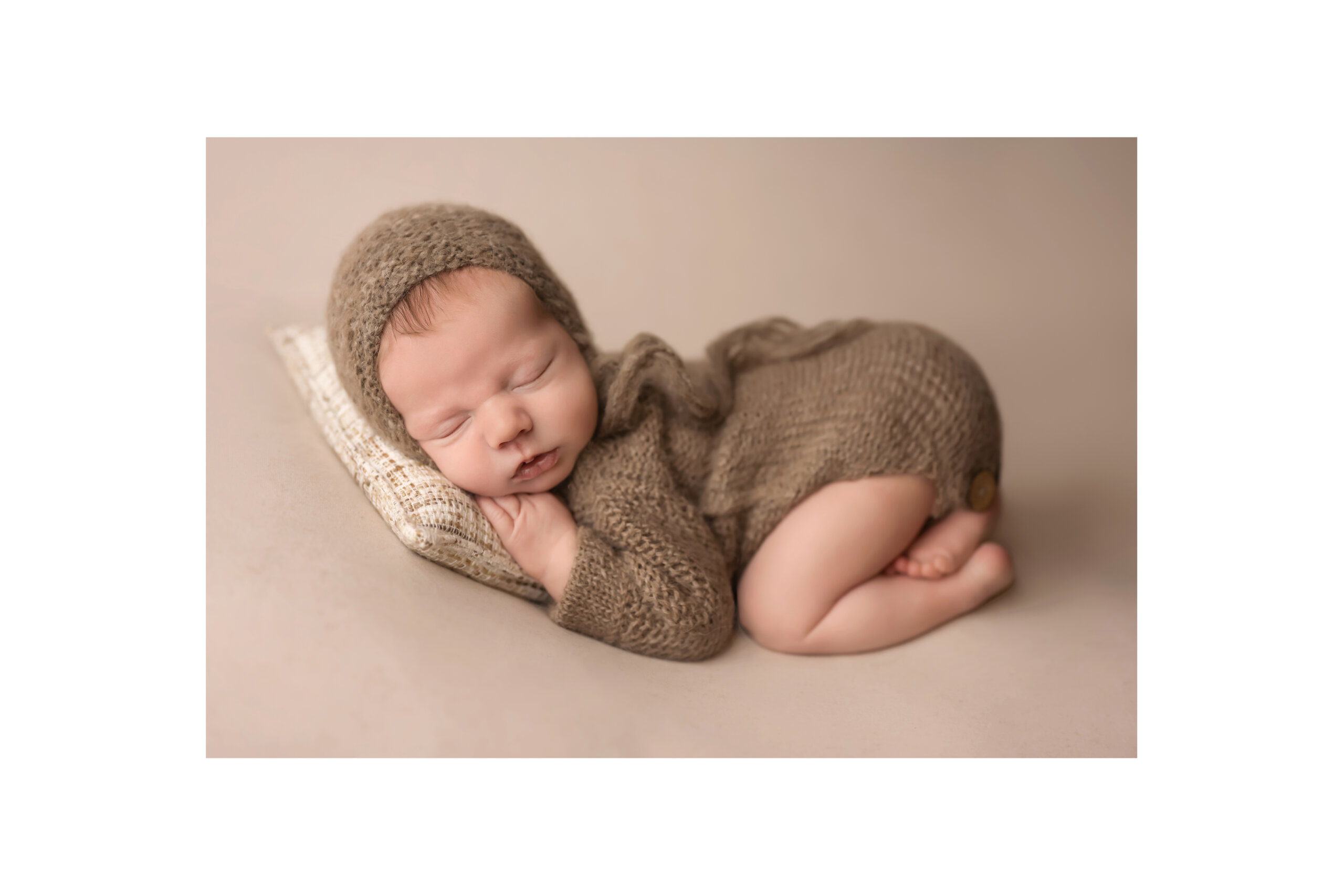 newborn photographers in london ontario | newborn photography