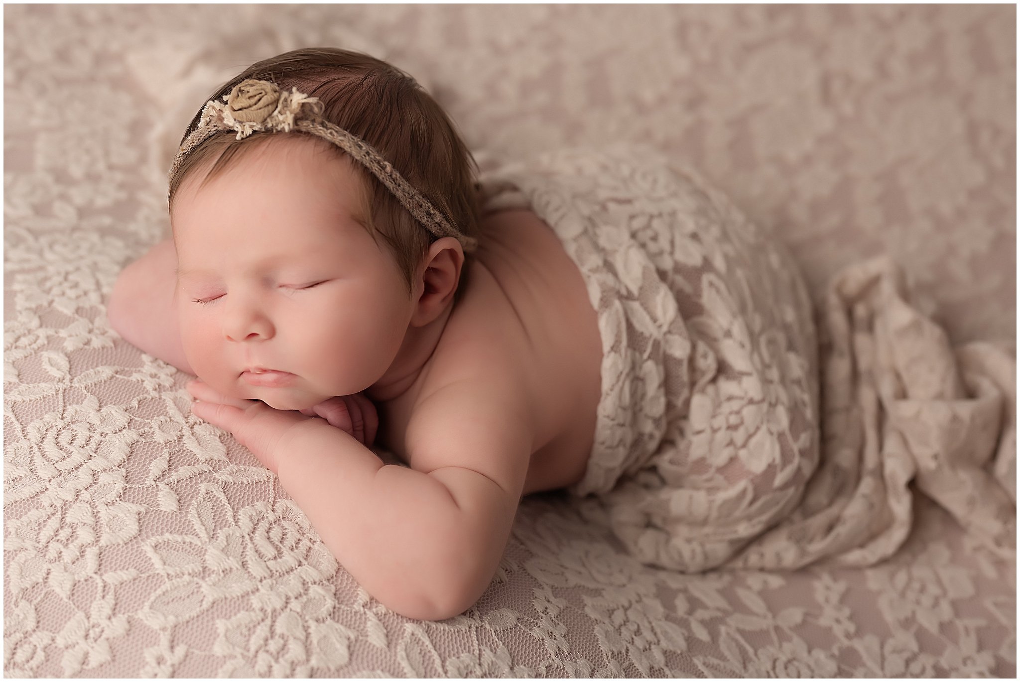 newborn photographers in London, Ontario