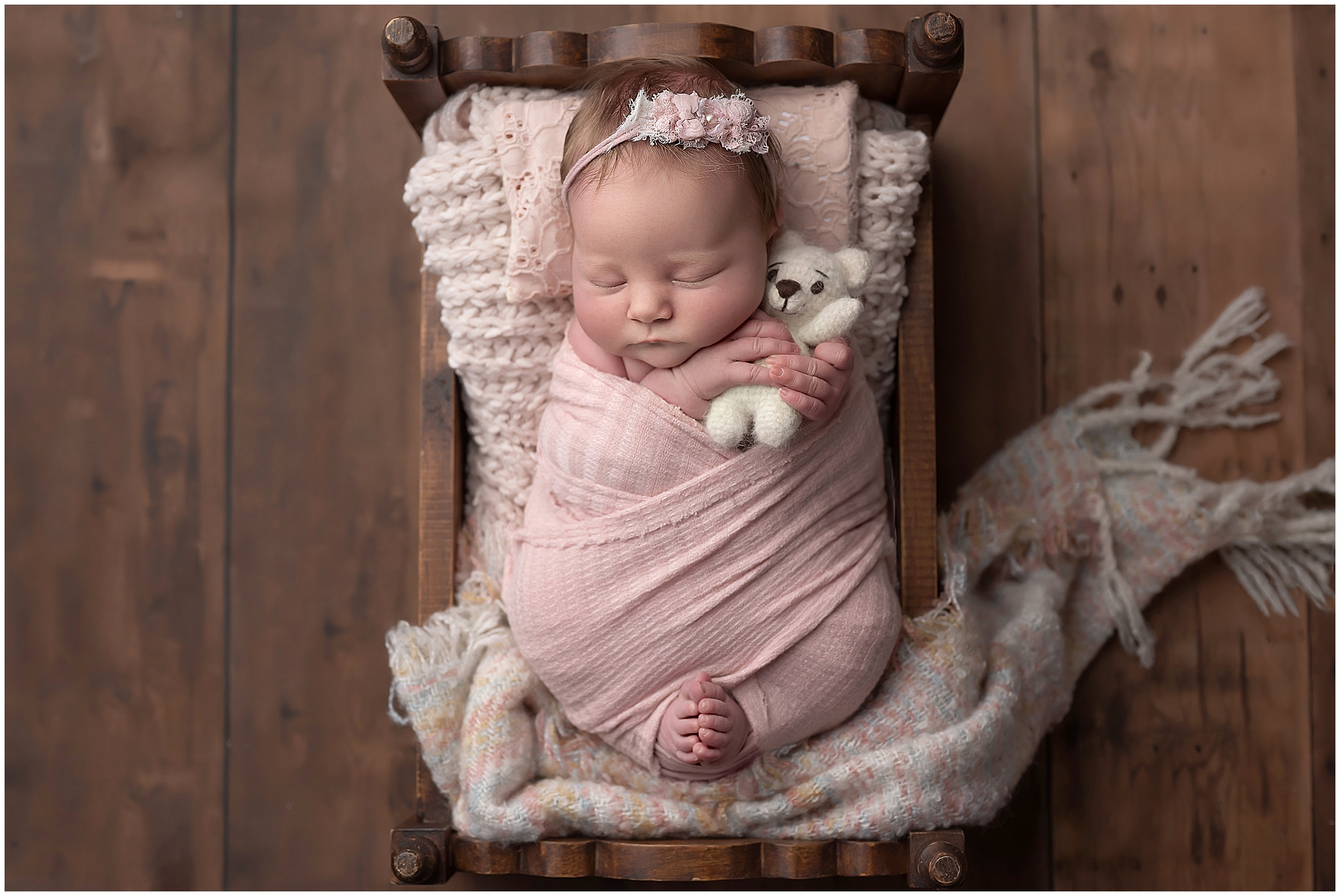 award winning newborn photography in London Ontario