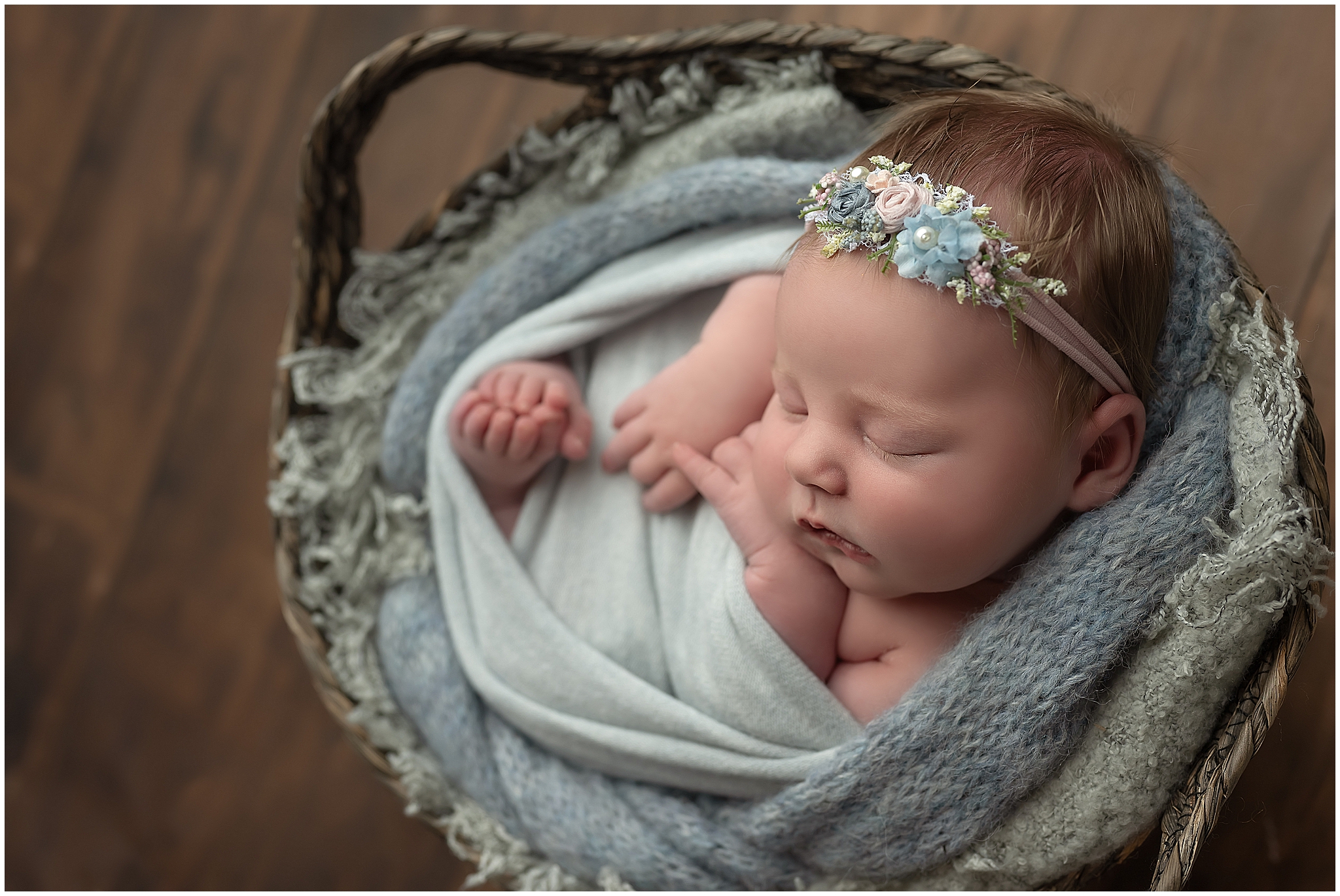 maternity photographers in London Ontario